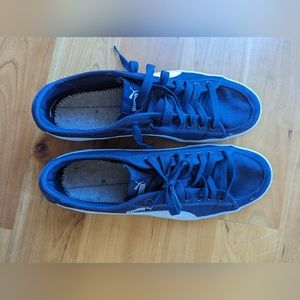Men's (size13) Puma shoe
